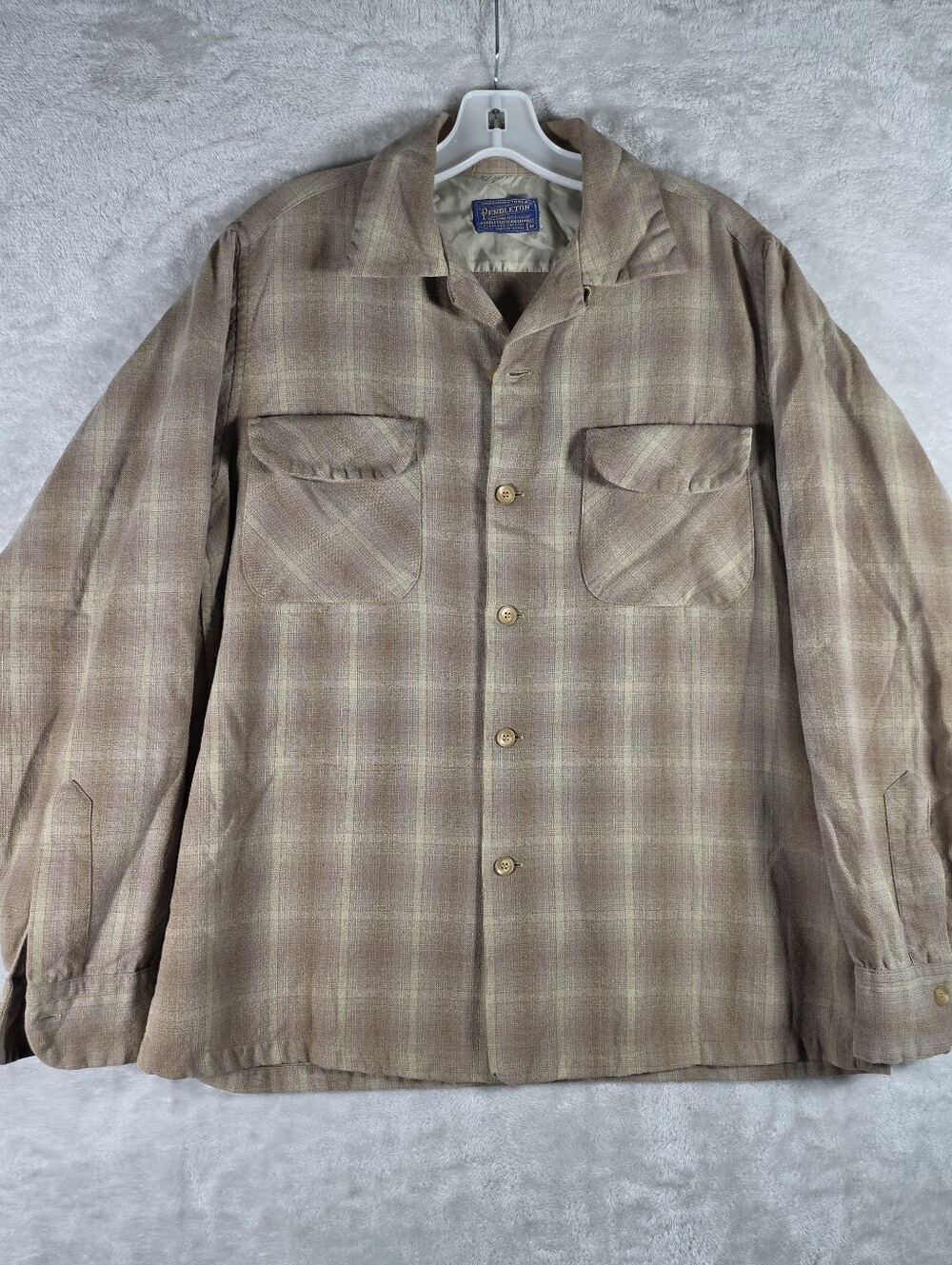 Pendleton Flannel Camp Shirt Men Size Medium Plaid Tan 100% Virgin Wool USA Made